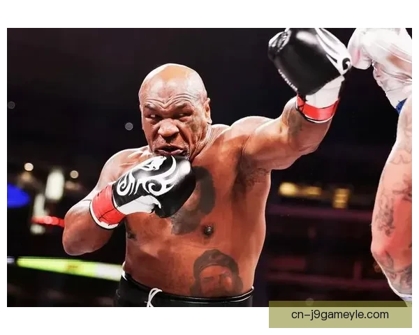 梅威瑟49岁复出约战泰森拳坛